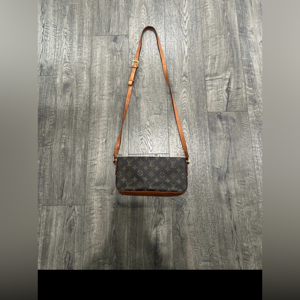 Louis Vuitton Crossbody Bag